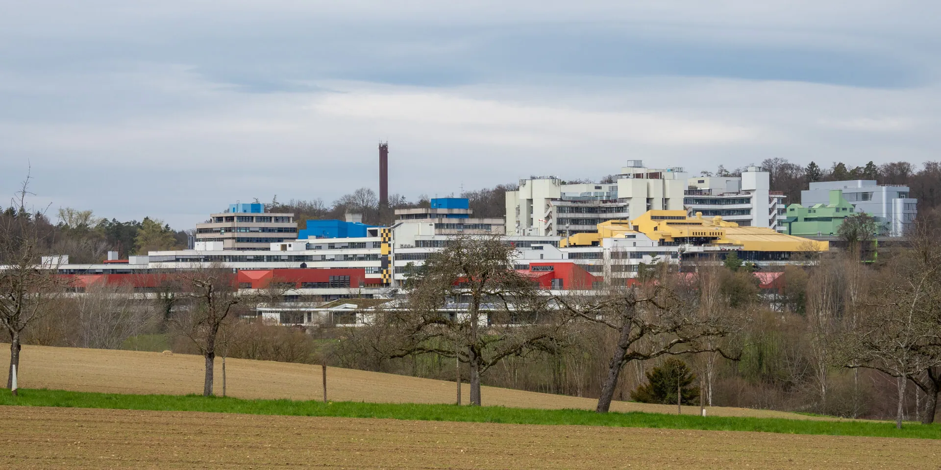 Campus der Universität Konstanz in der Landschaft