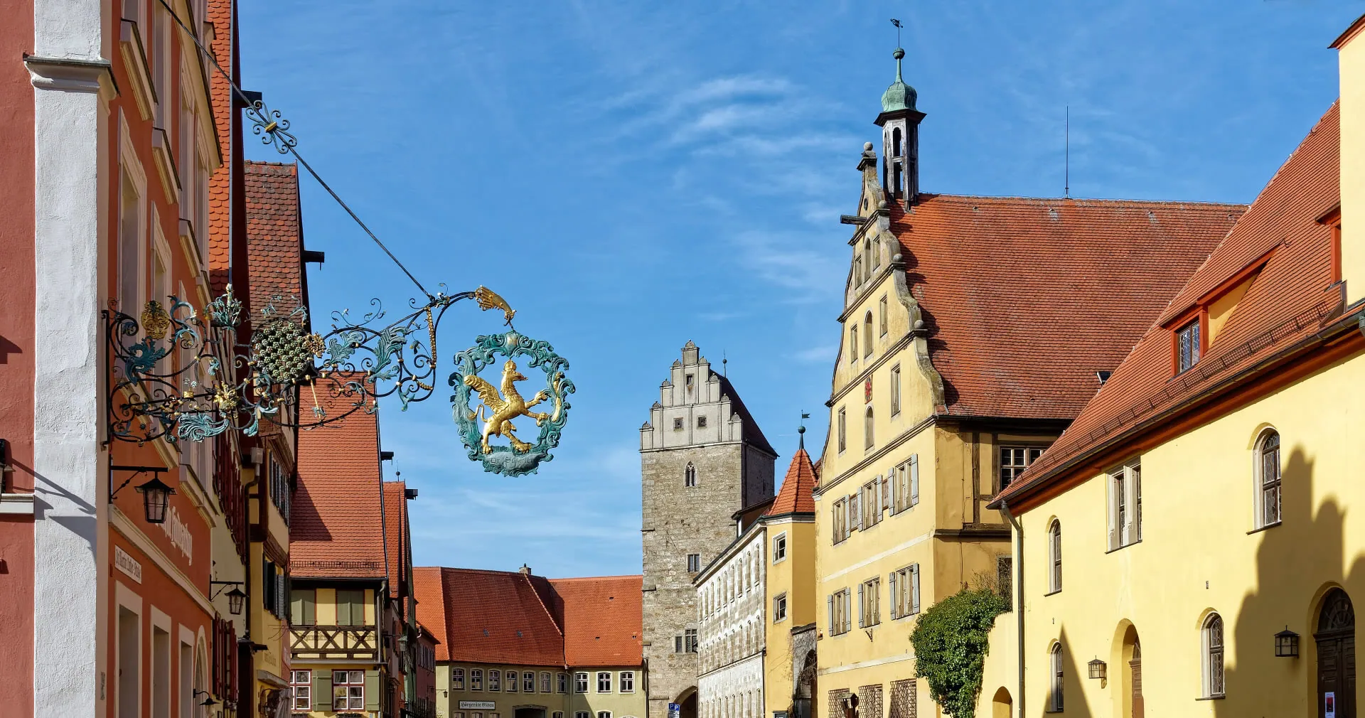 Altstadt von Dinkelsbühl mit Wörnitztor
