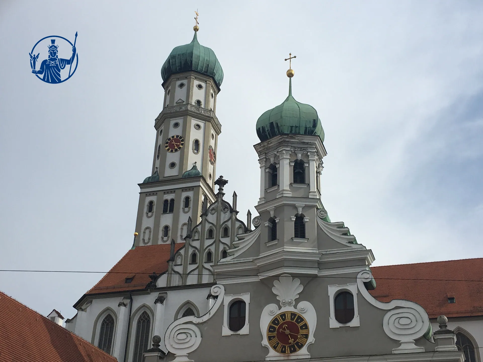 Die Türme von St. Ulrich und Afra in Augsburg