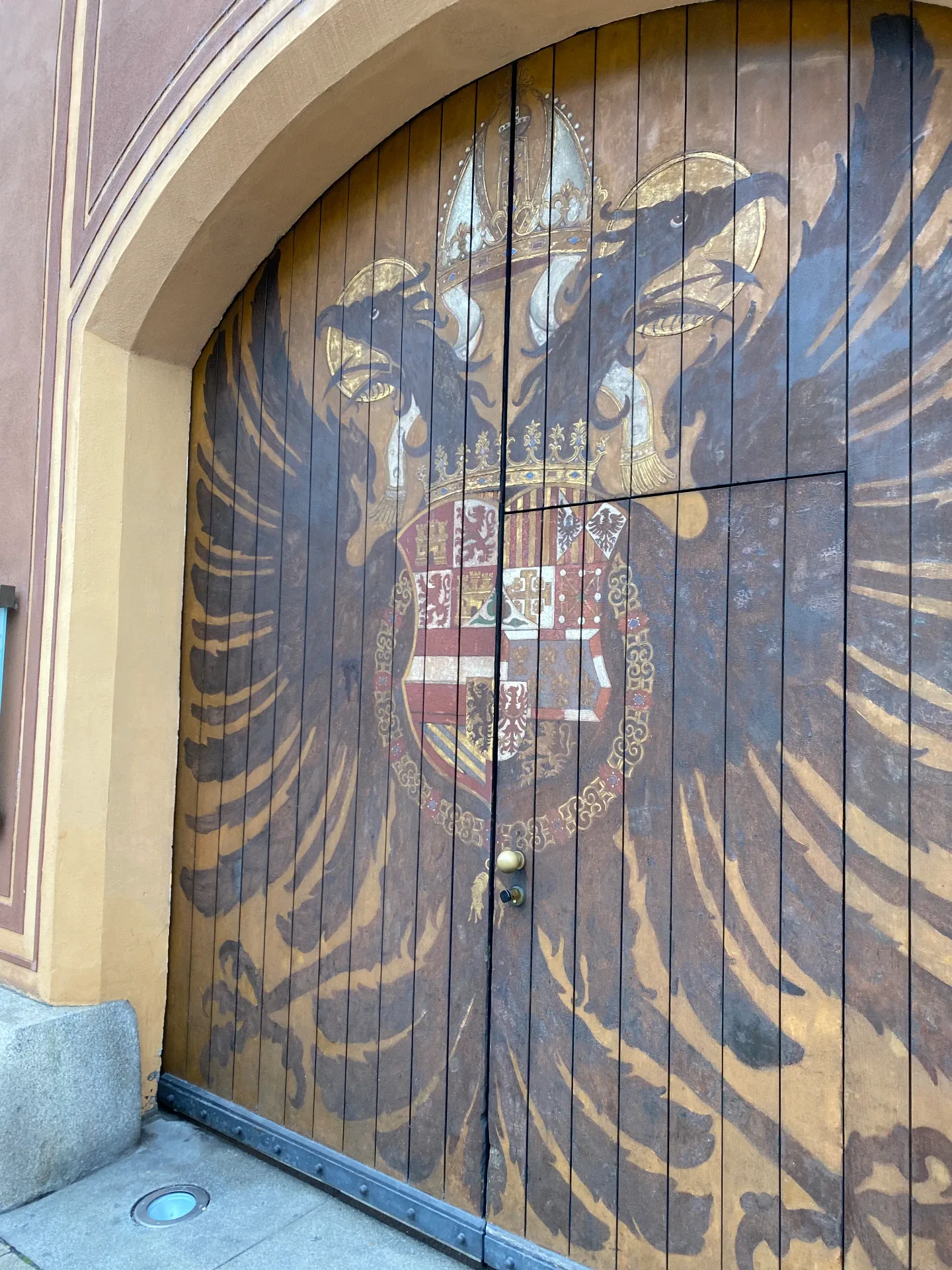 Büste Jakob Fuggers an einem Augsburger Gebäude