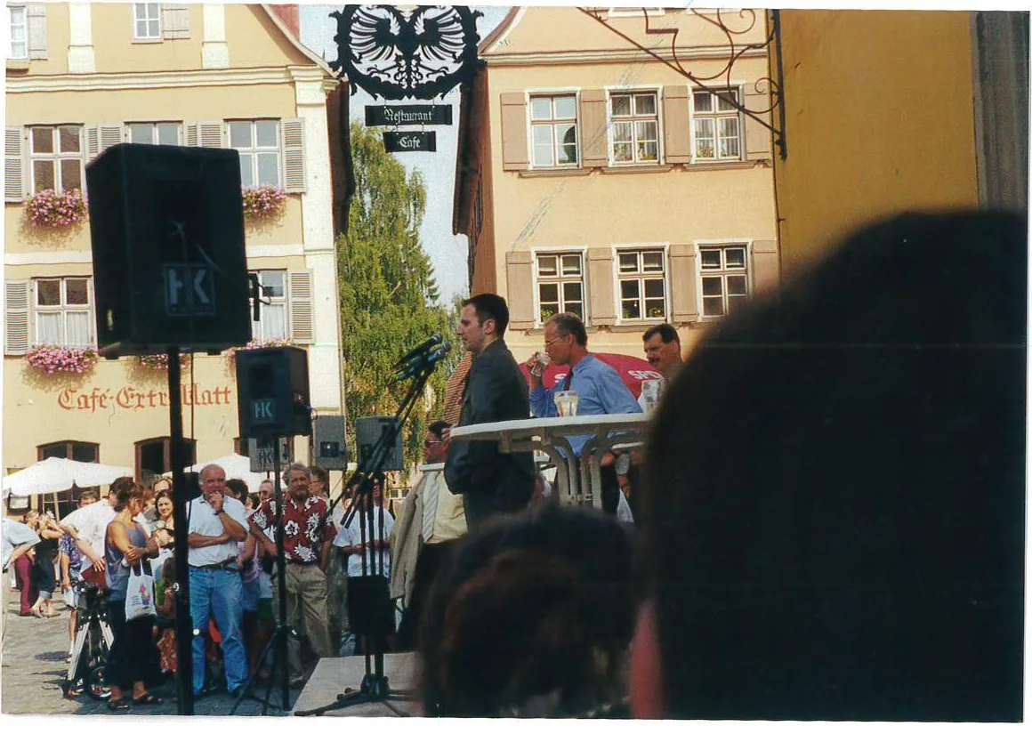 Veranstaltung zum Besuch von Rudolf Scharping auf dem Marktplatz in Dinkelsbühl
